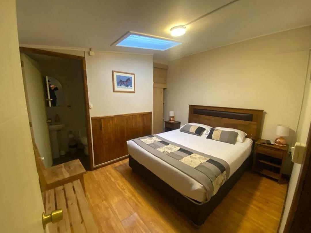 Hostal Reymer Patagonia Puerto Natales Ngoại thất bức ảnh