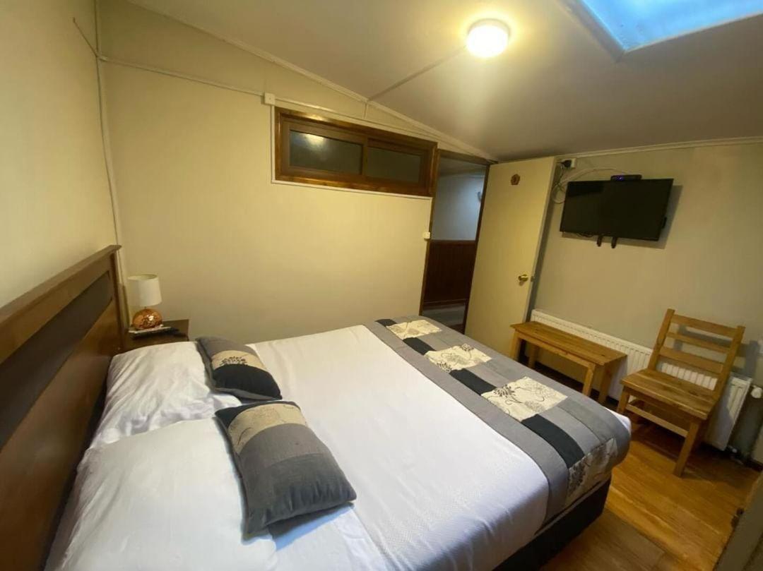 Hostal Reymer Patagonia Puerto Natales Ngoại thất bức ảnh