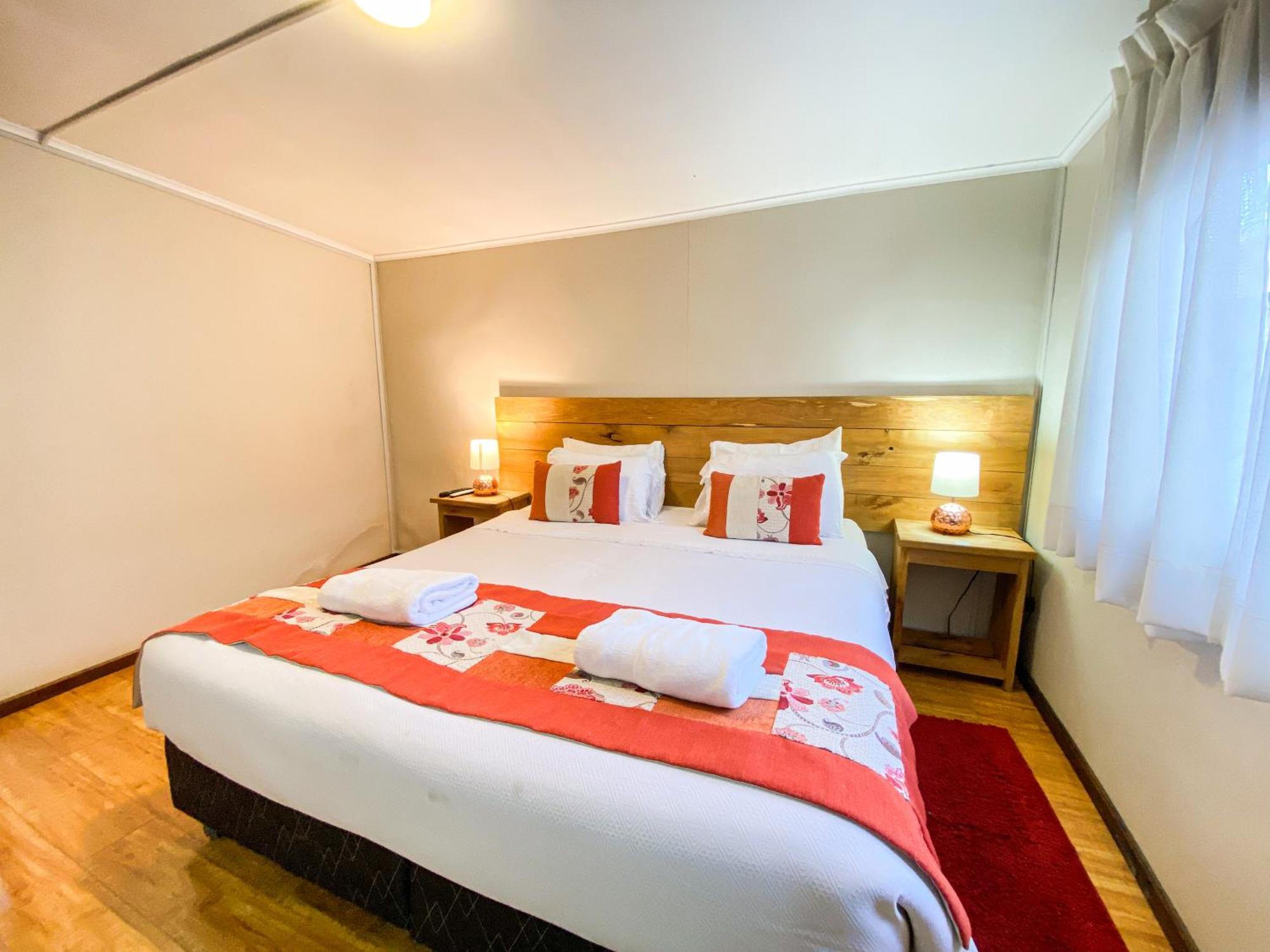 Hostal Reymer Patagonia Puerto Natales Ngoại thất bức ảnh