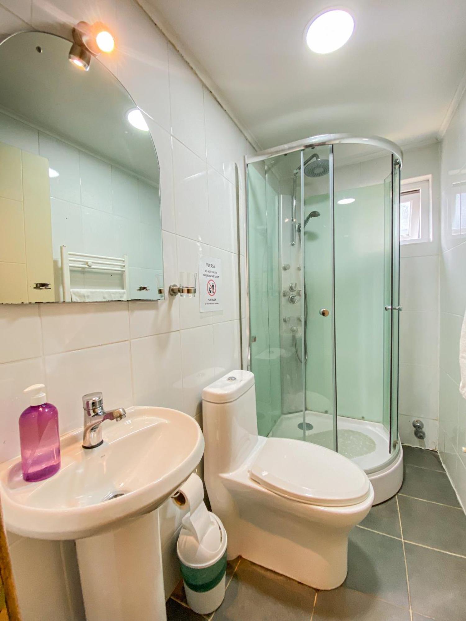 Hostal Reymer Patagonia Puerto Natales Ngoại thất bức ảnh