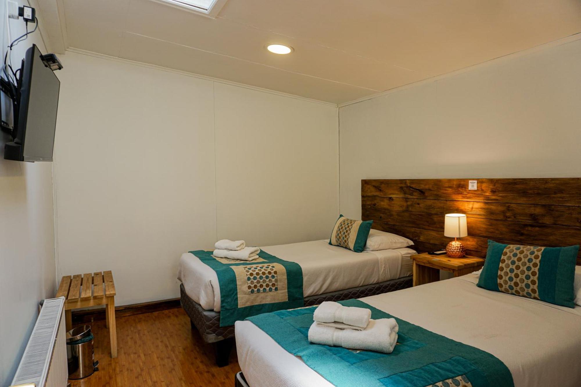 Hostal Reymer Patagonia Puerto Natales Ngoại thất bức ảnh